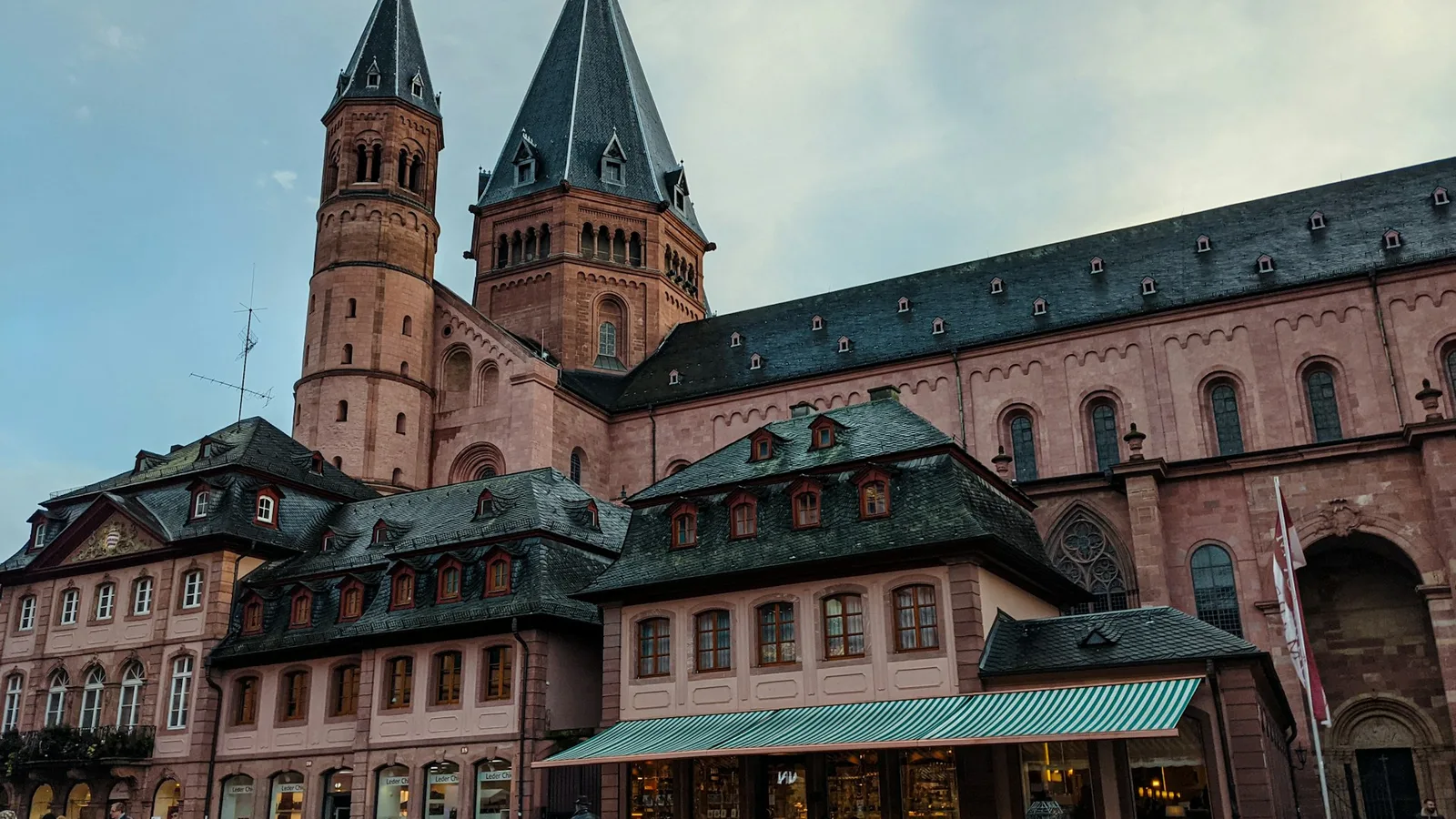Mainzer Dom am Marktplatz – Zahnmedizinstudium in Mainz